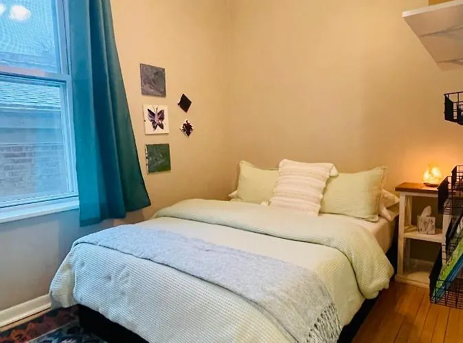 Apartment Sunny, Spacious, 3br 1ba Davlin *
