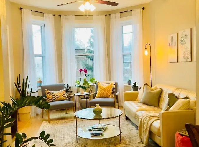 Sunny, Spacious, 3br 1ba Davlin *